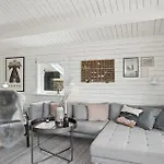 Stunning In With Kitchen *