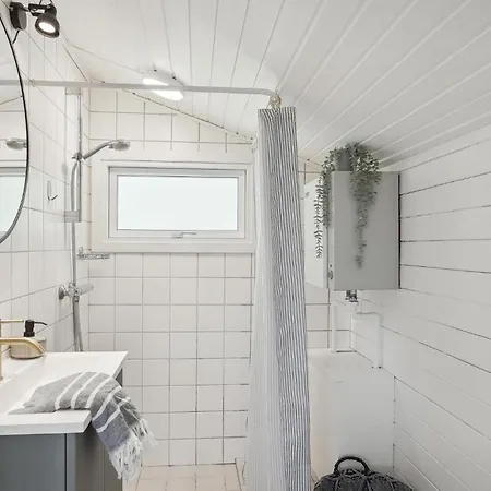 Дом отдыха Stunning In With Kitchen