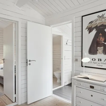 Сasa de vacaciones Stunning In With Kitchen *