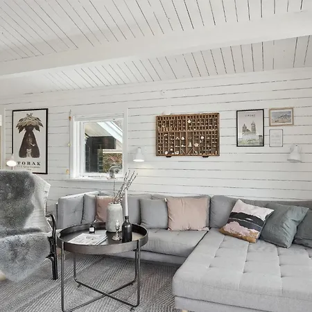 Stunning In With Kitchen *