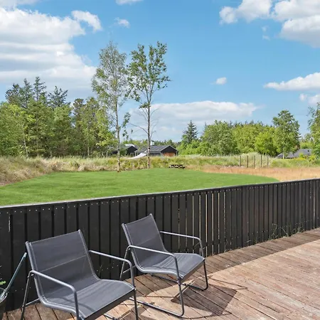 Stunning In With Kitchen Feriehus