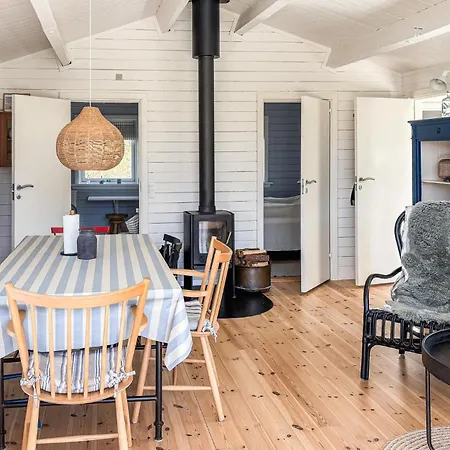 Stunning In With Kitchen Semesterbostad *